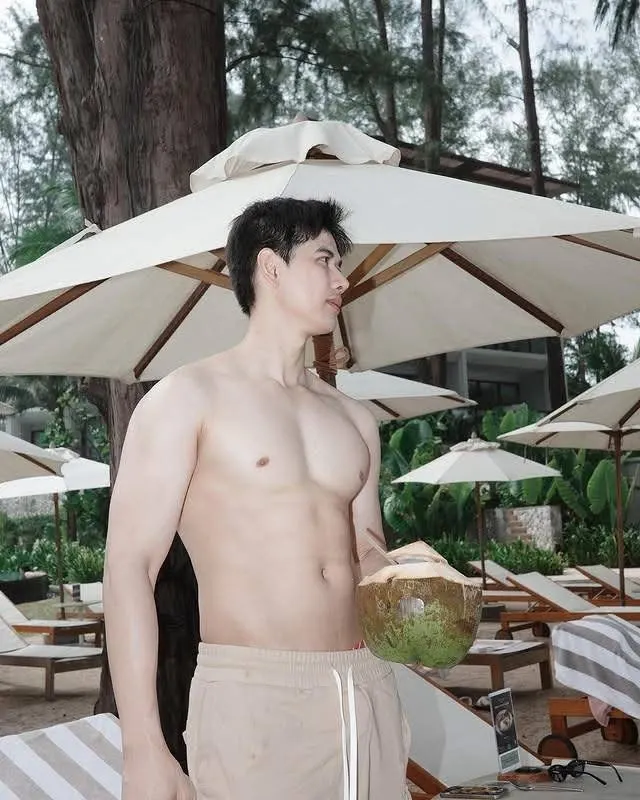 ถอดโชว์เรือนร่าง 2945