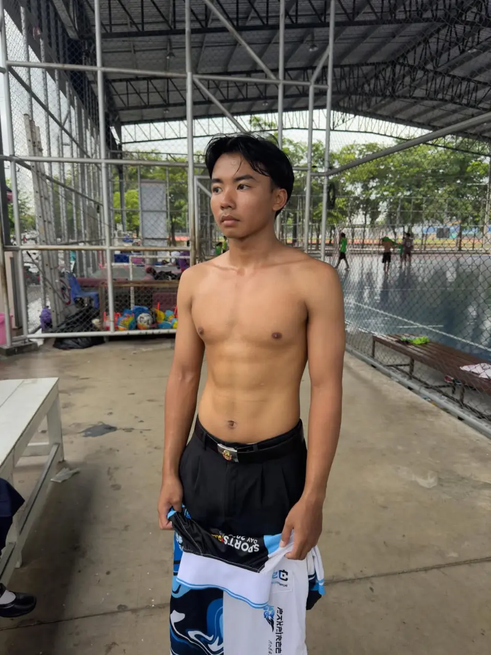 ถอดโชว์เรือนร่าง 2945