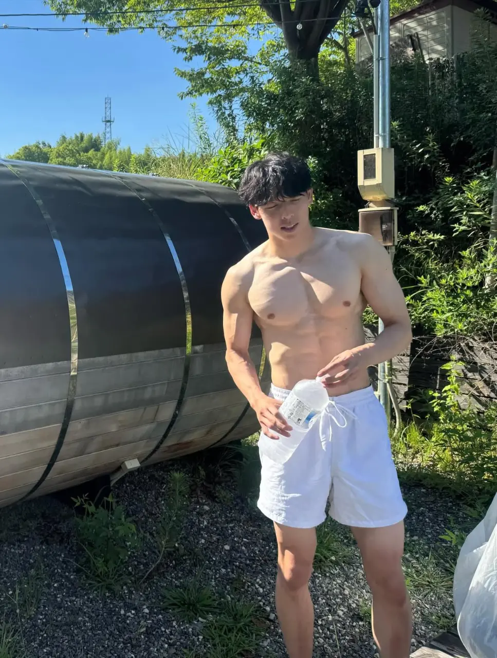 ถอดโชว์เรือนร่าง 2945