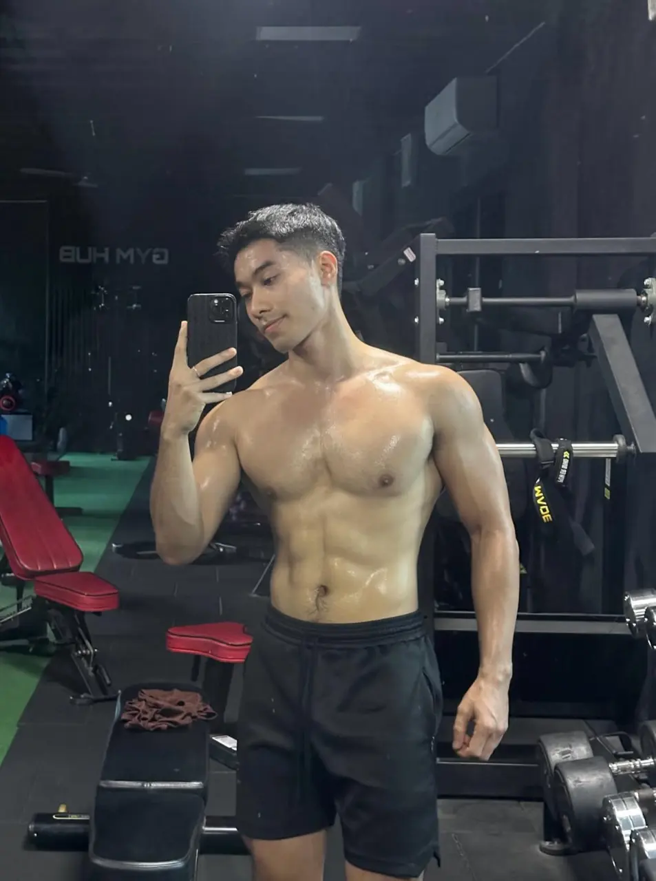 ถอดโชว์เรือนร่าง 2946