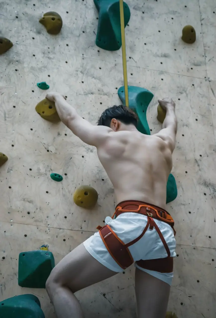 ถอดโชว์เรือนร่าง 2946