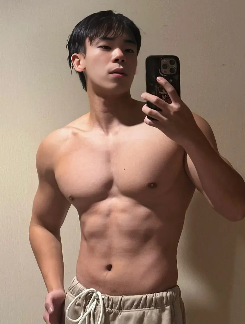 ถอดโชว์เรือนร่าง 2946