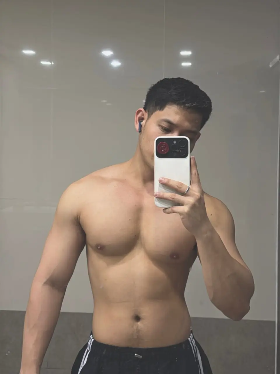 ถอดโชว์เรือนร่าง 2946