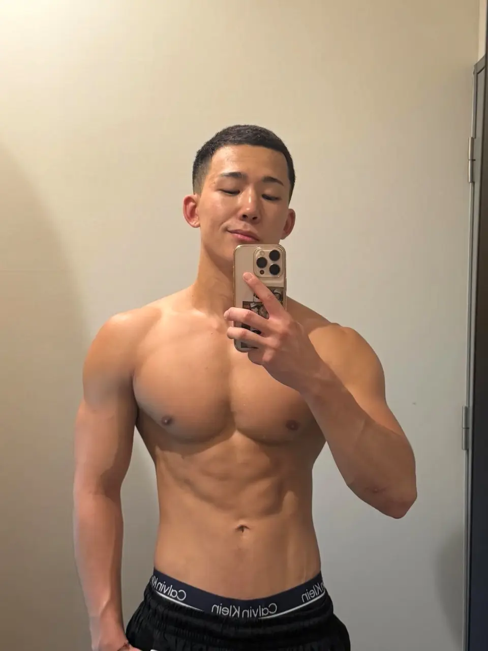 ถอดโชว์เรือนร่าง 2947