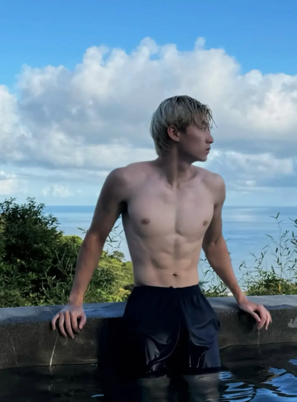 ถอดโชว์เรือนร่าง 2947