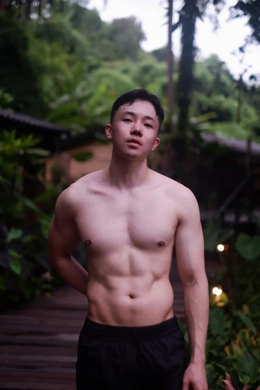 ถอดโชว์เรือนร่าง 2947