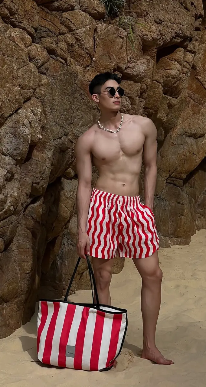 ถอดโชว์เรือนร่าง 2947