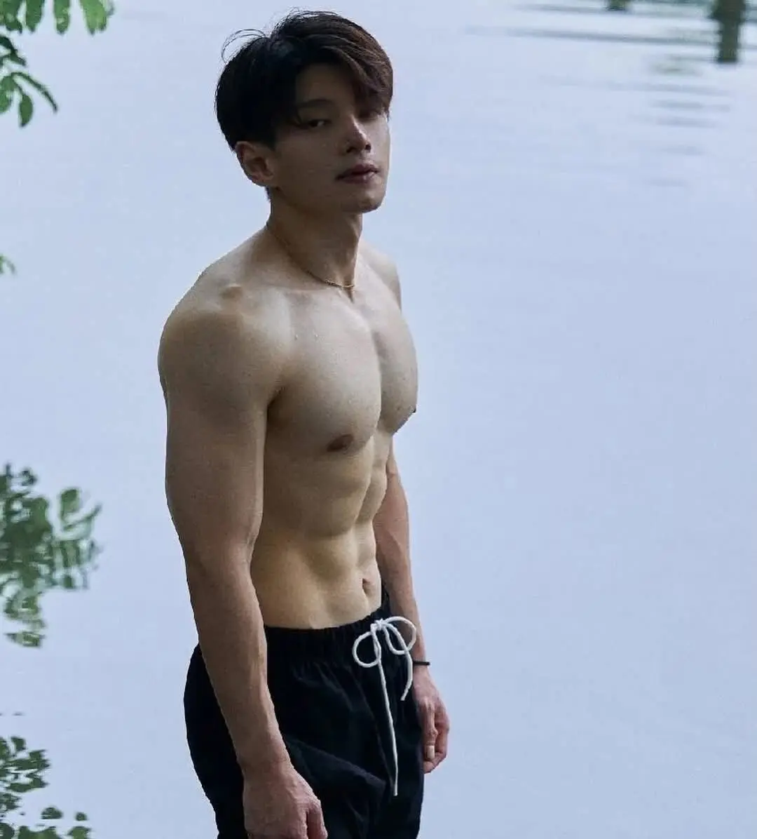 ถอดโชว์เรือนร่าง 2947