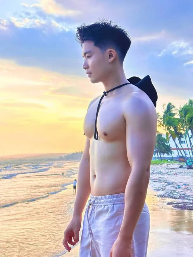 ถอดโชว์เรือนร่าง 2947