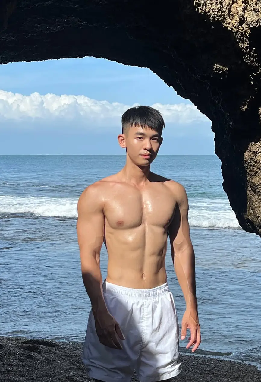 ถอดโชว์เรือนร่าง 2947