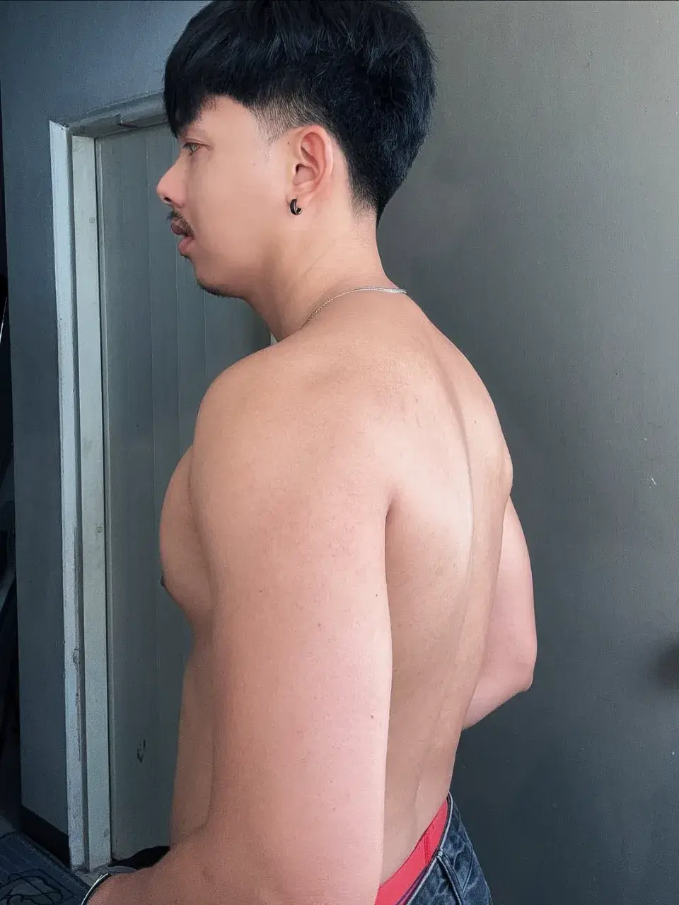 อร่อยแต่บอกว่าแซ่บ