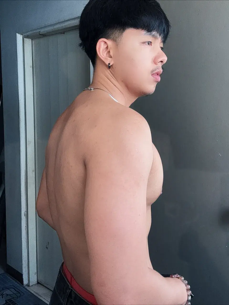 อร่อยแต่บอกว่าแซ่บ