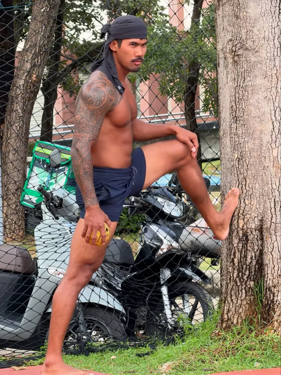 เลียแล้วให้มิด