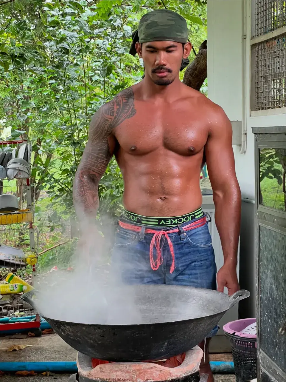 เลียแล้วให้มิด