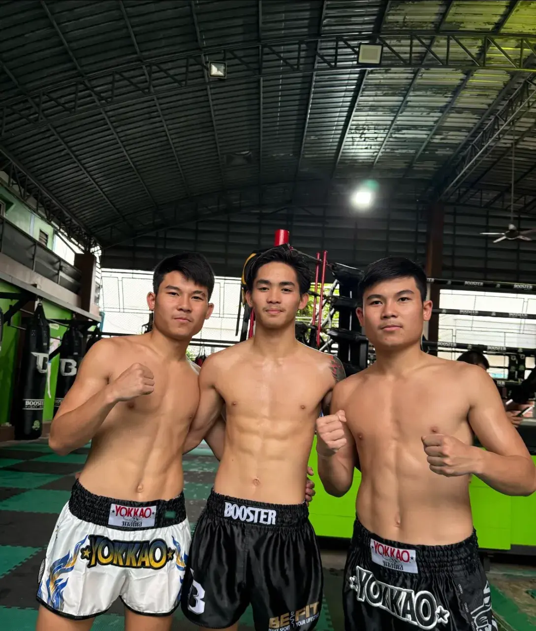 กรุบกรอบ