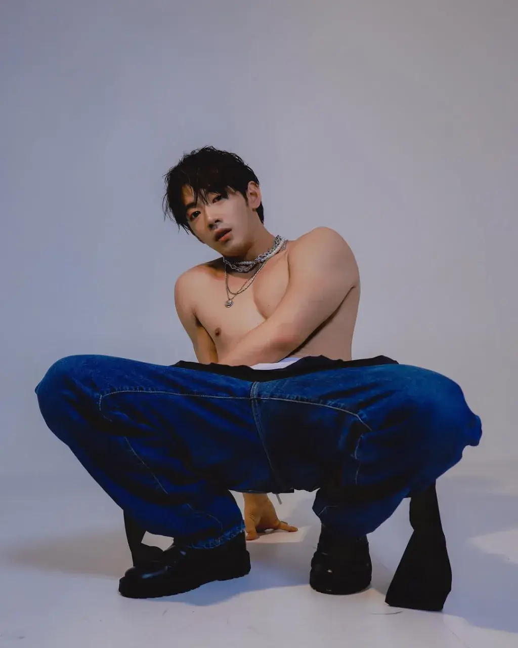 หนุ่มเกาหลีงานดี มีวาร์ป ( IG : dgncw )