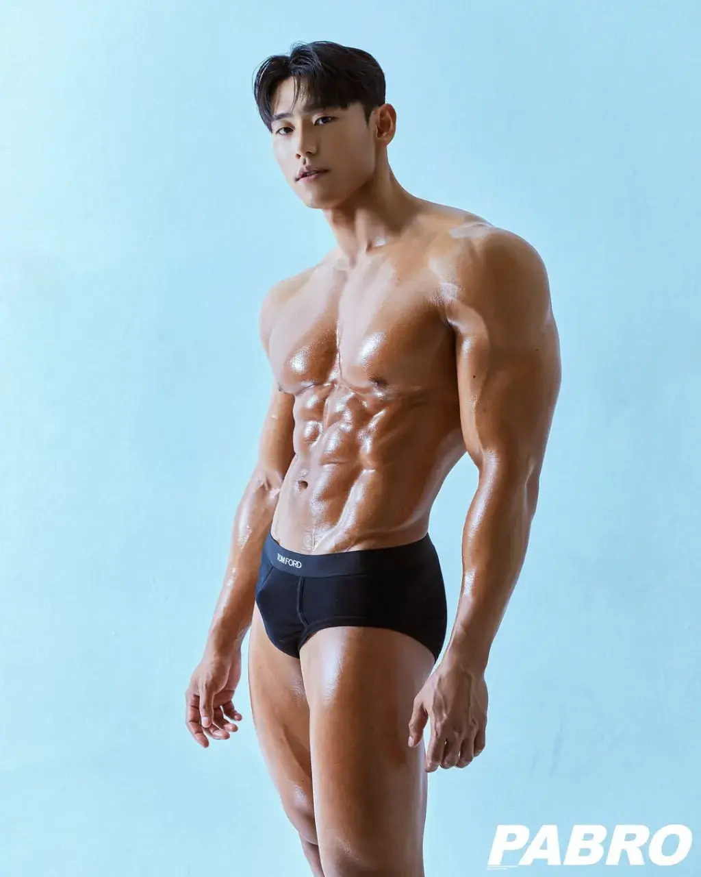 หนุ่มเกาหลีงานดี มีวาร์ป ( IG : _baron_0v0 )