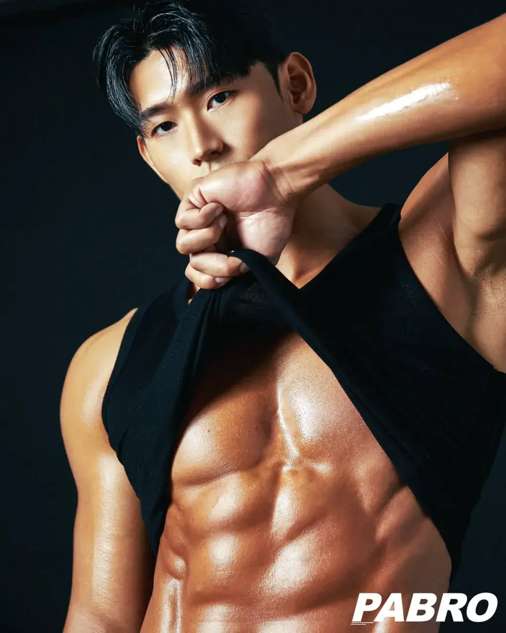 หนุ่มเกาหลีงานดี มีวาร์ป ( IG : _baron_0v0 )