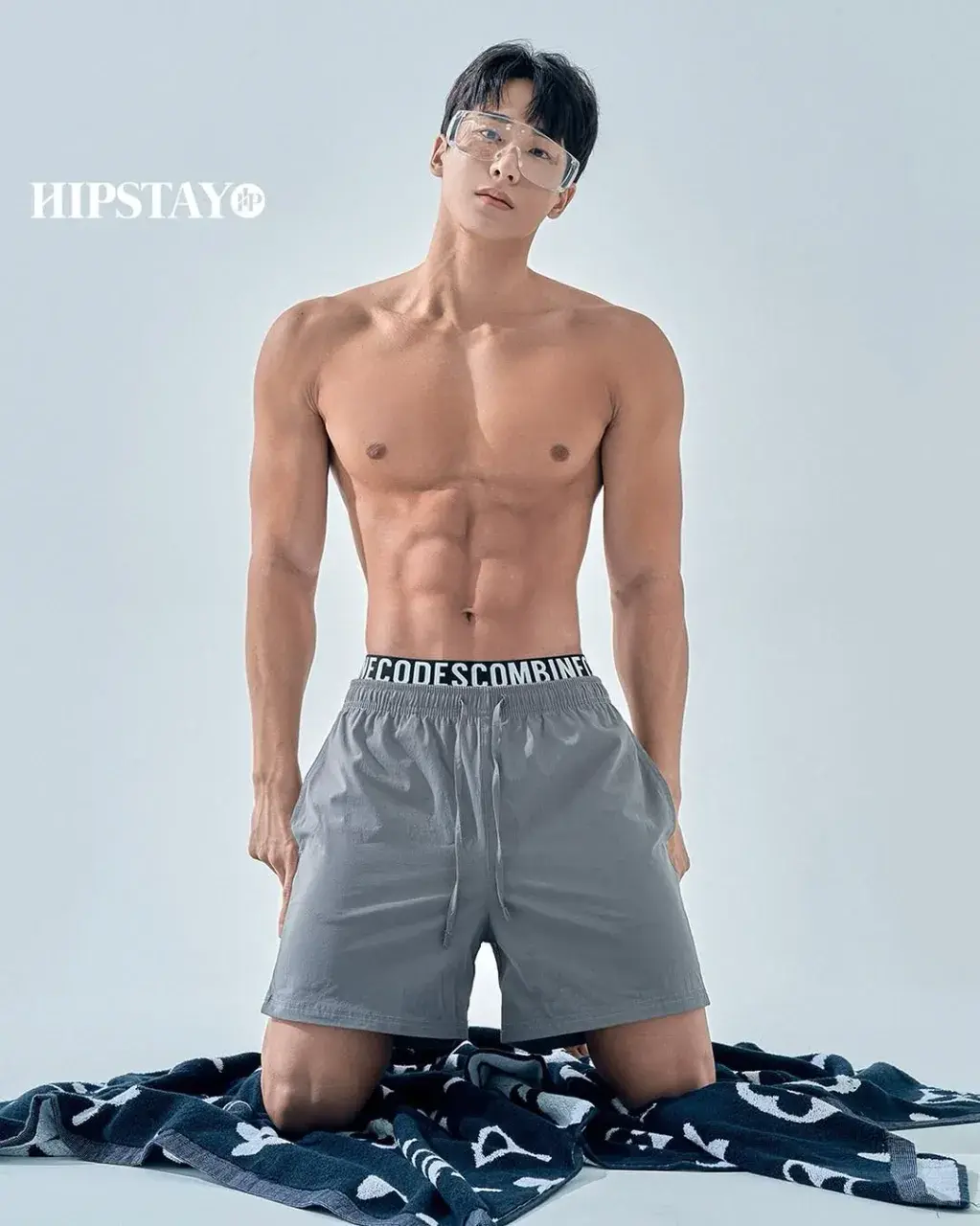 หนุ่มเกาหลีงานดี มีวาร์ป ( IG : khsccs )