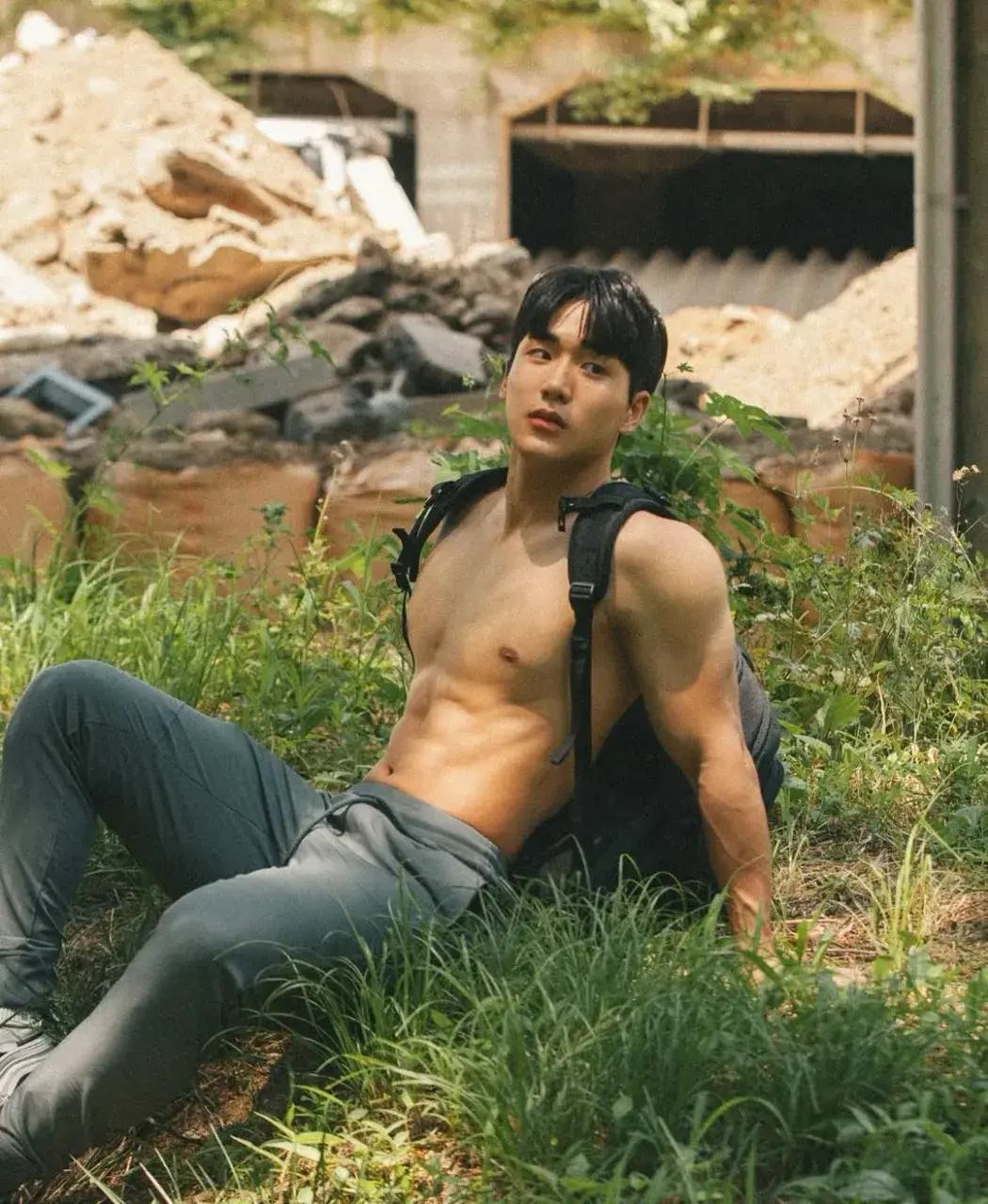 หนุ่มเกาหลีงานดี มีวาร์ป ( IG : khsccs )