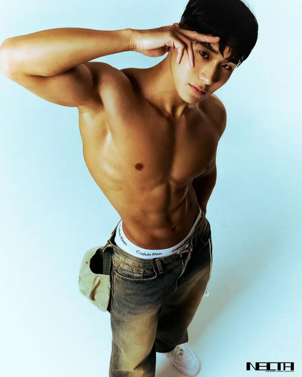 หนุ่มเกาหลีงานดี มีวาร์ป ( IG : khsccs )