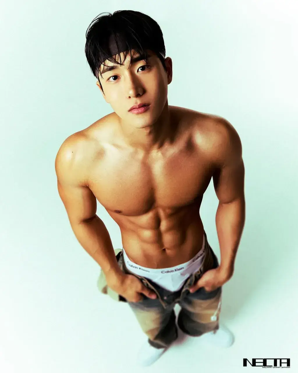 หนุ่มเกาหลีงานดี มีวาร์ป ( IG : khsccs )