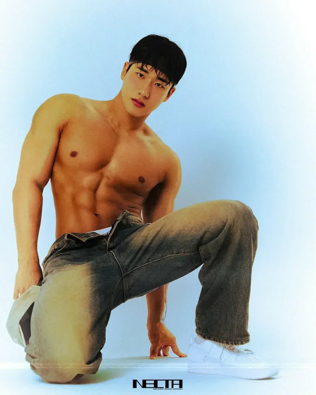 หนุ่มเกาหลีงานดี มีวาร์ป ( IG : khsccs )