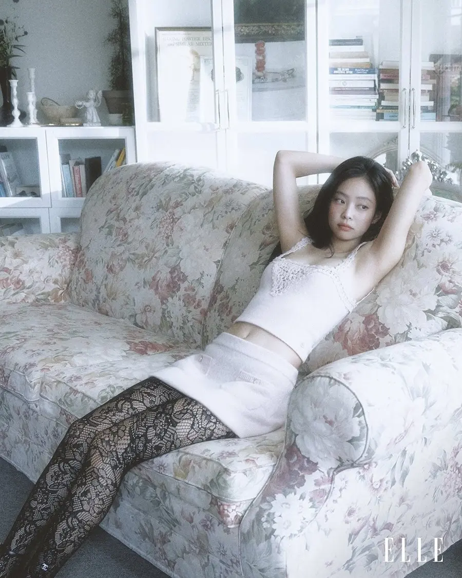 Jennie @ ELLE Mexico October 2025