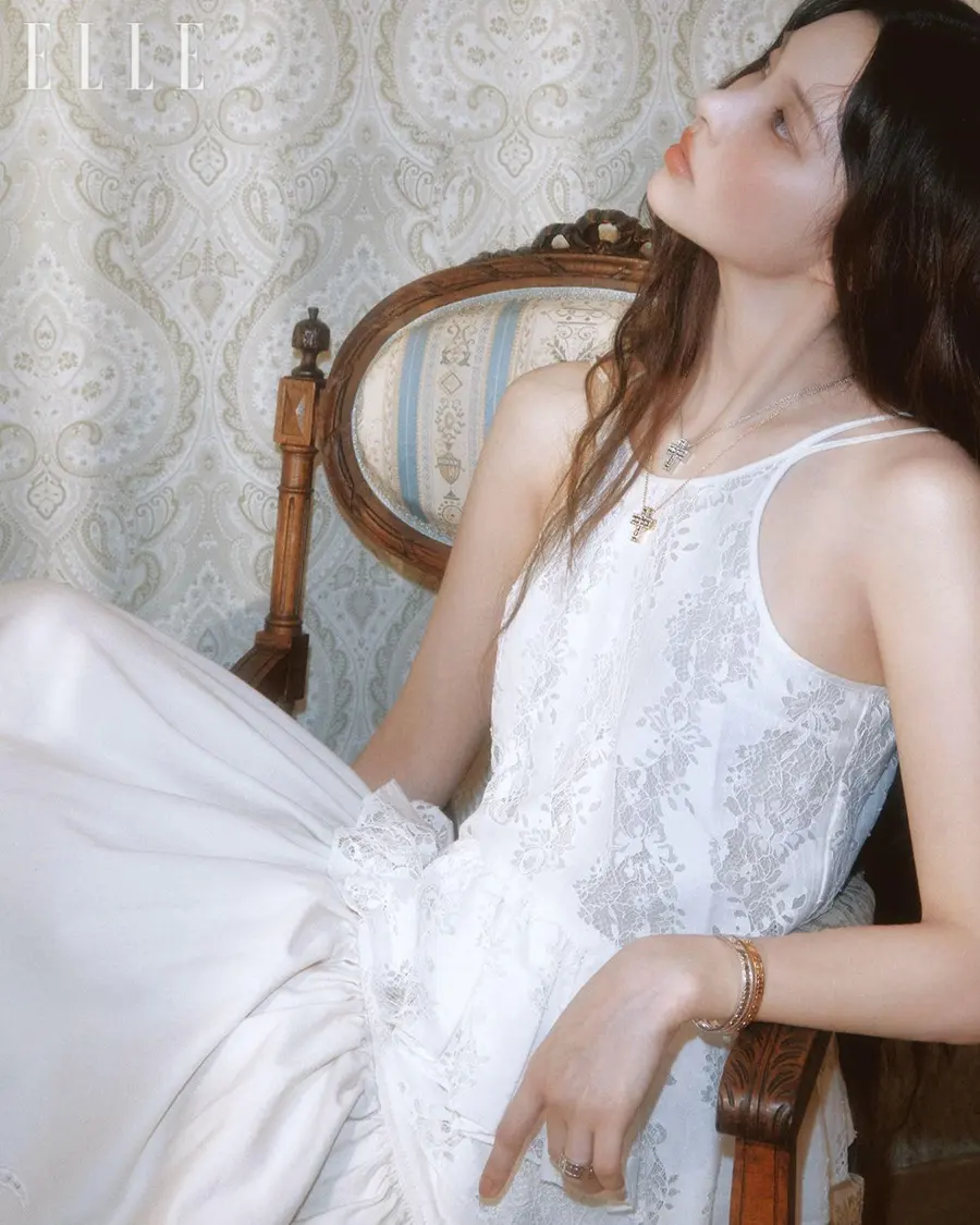 ILLIT @ ELLE Korea September 2025