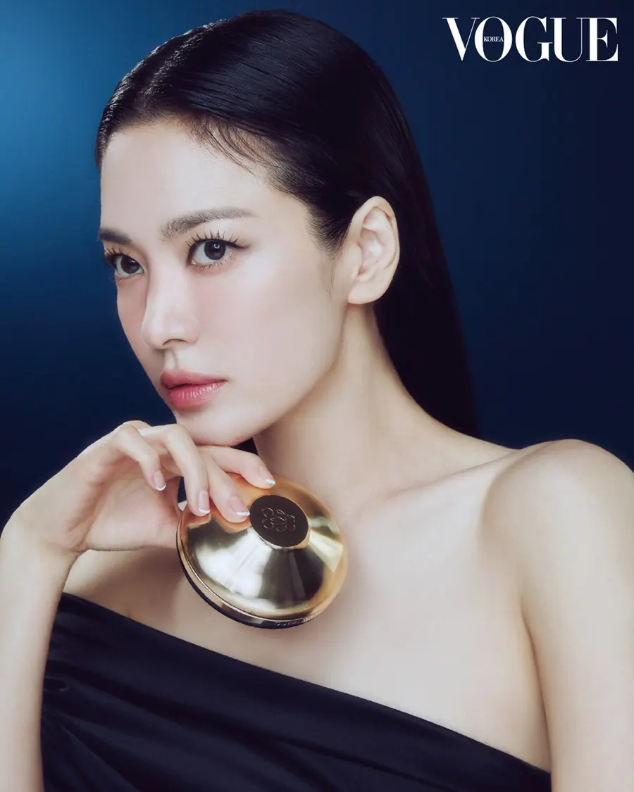 Song Hye Kyo @ VOGUE Korea October 2025