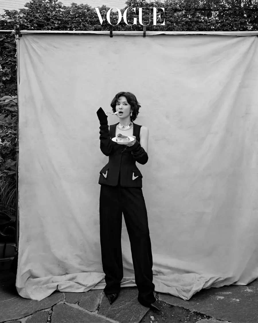 Song Hye Kyo @ VOGUE Korea October 2025