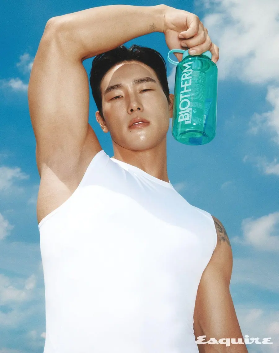 Yun Sung bin @ Esquire Korea October 2025