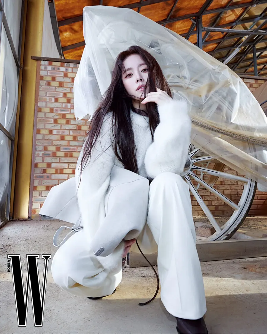 Han Ji min @ W Korea October 2025