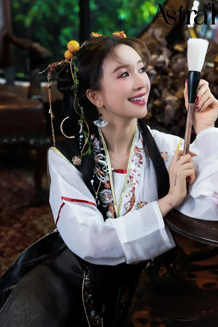 เอ็นจอย ธิดารัตน์ & จูน ณัณณิริณ @ Astral China September 2025