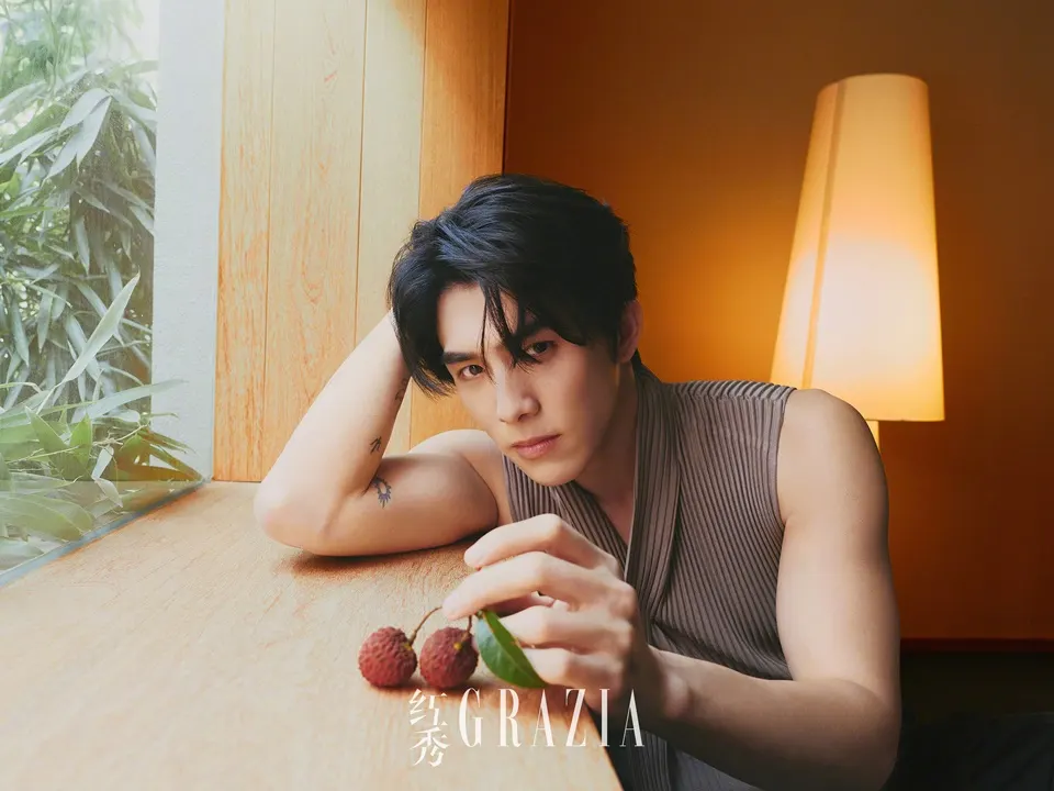 บูม รวีวิชญ์ @ GRAZIA China September 2025