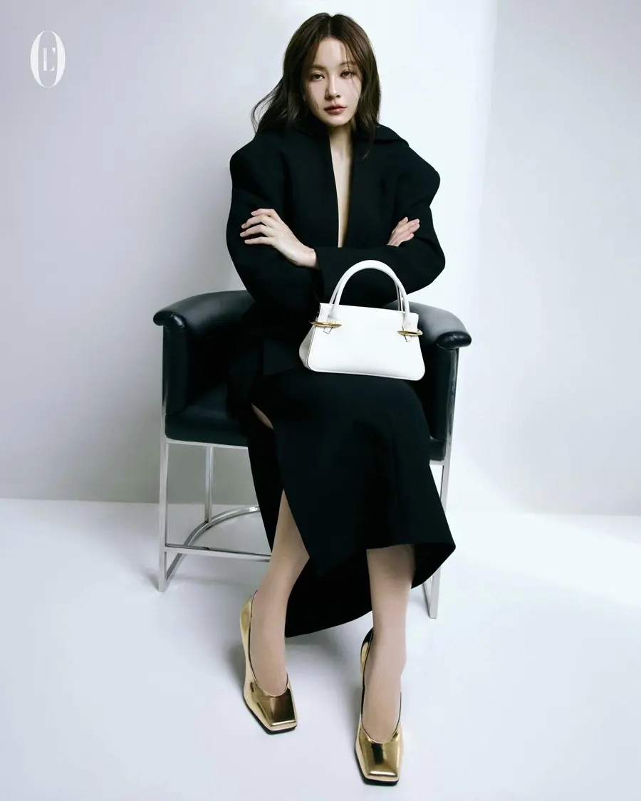 น้ำตาล-ทิพนารี @ L’OFFICIEL Singapore October 2025