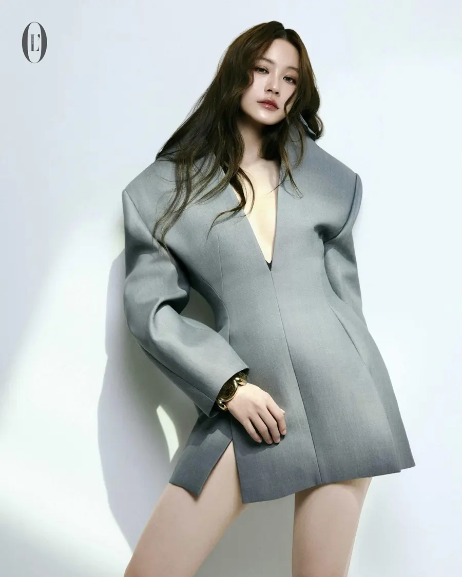 น้ำตาล-ทิพนารี @ L’OFFICIEL Singapore October 2025