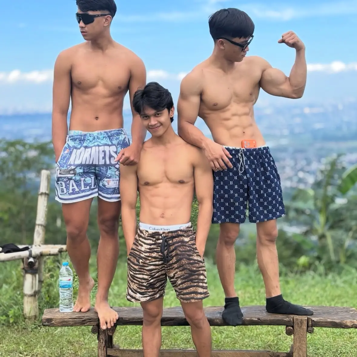 ถอดโชว์เรือนร่าง 2949