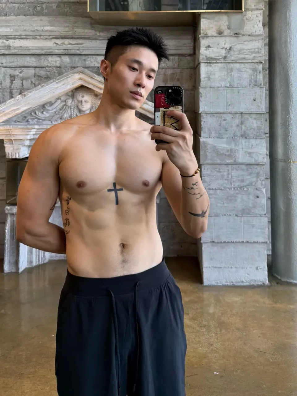 ถอดโชว์เรือนร่าง 2950