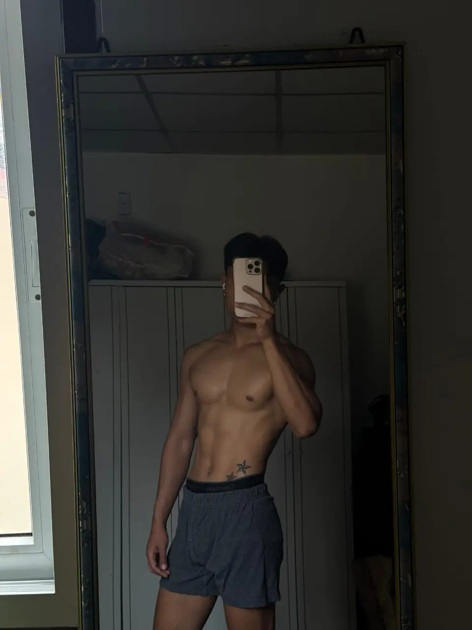 รูปหล่อเร้าอารมณ์ . 4