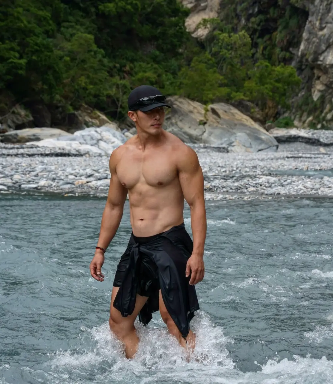 รูปหล่อเร้าอารมณ์ . 4