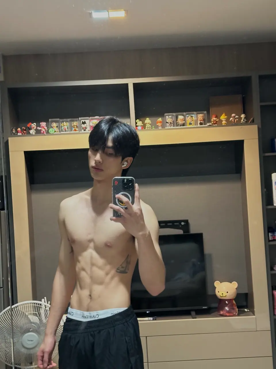 รูปหล่อเร้าอารมณ์ . 5