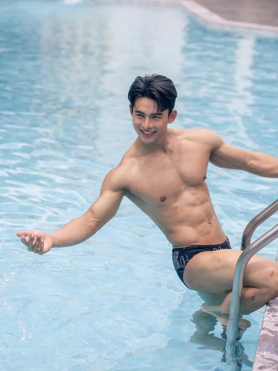 Model & Actor : P'peerapan Kamlan Athletes 2