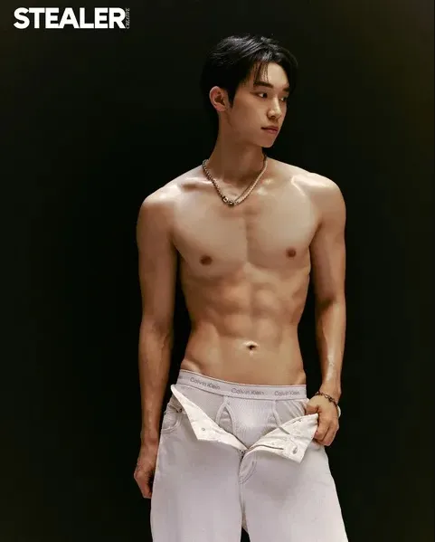 หนุ่มเกาหลีงานดี มีวาร์ป ( IG : z_minu98 )