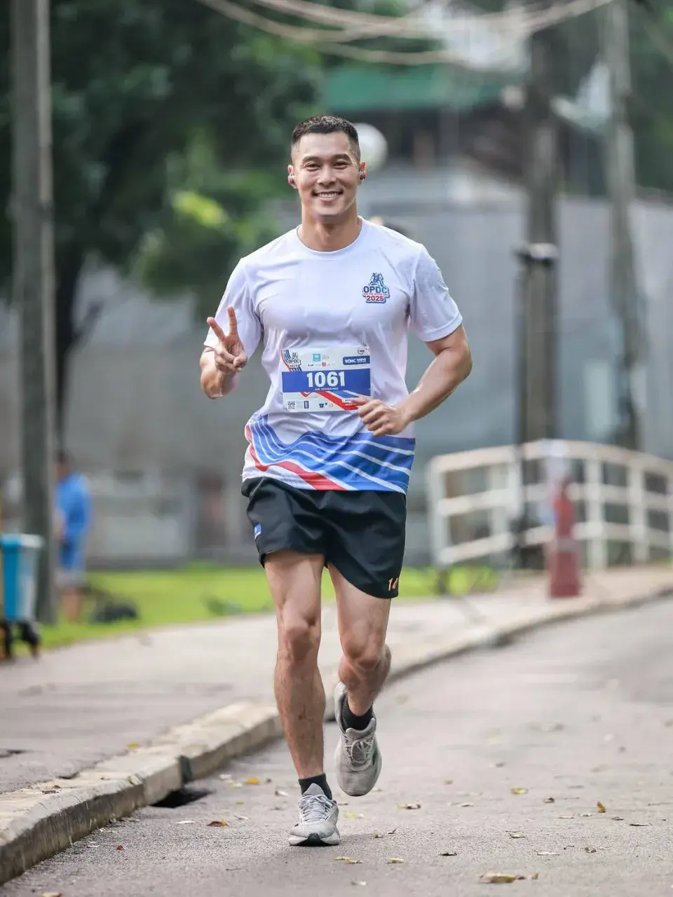 แลกลิ้นกับเธอ