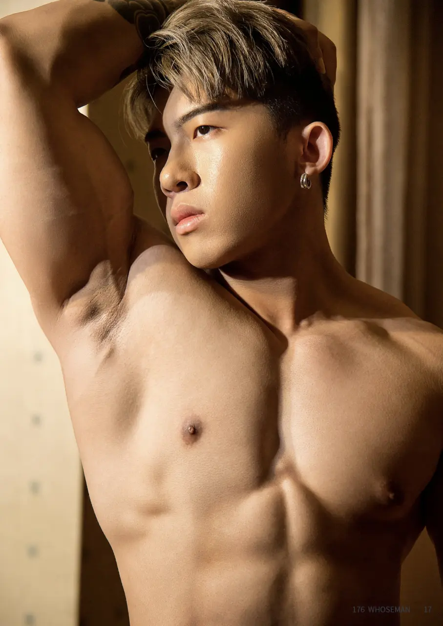 Photobook : WHOSEMAN 176