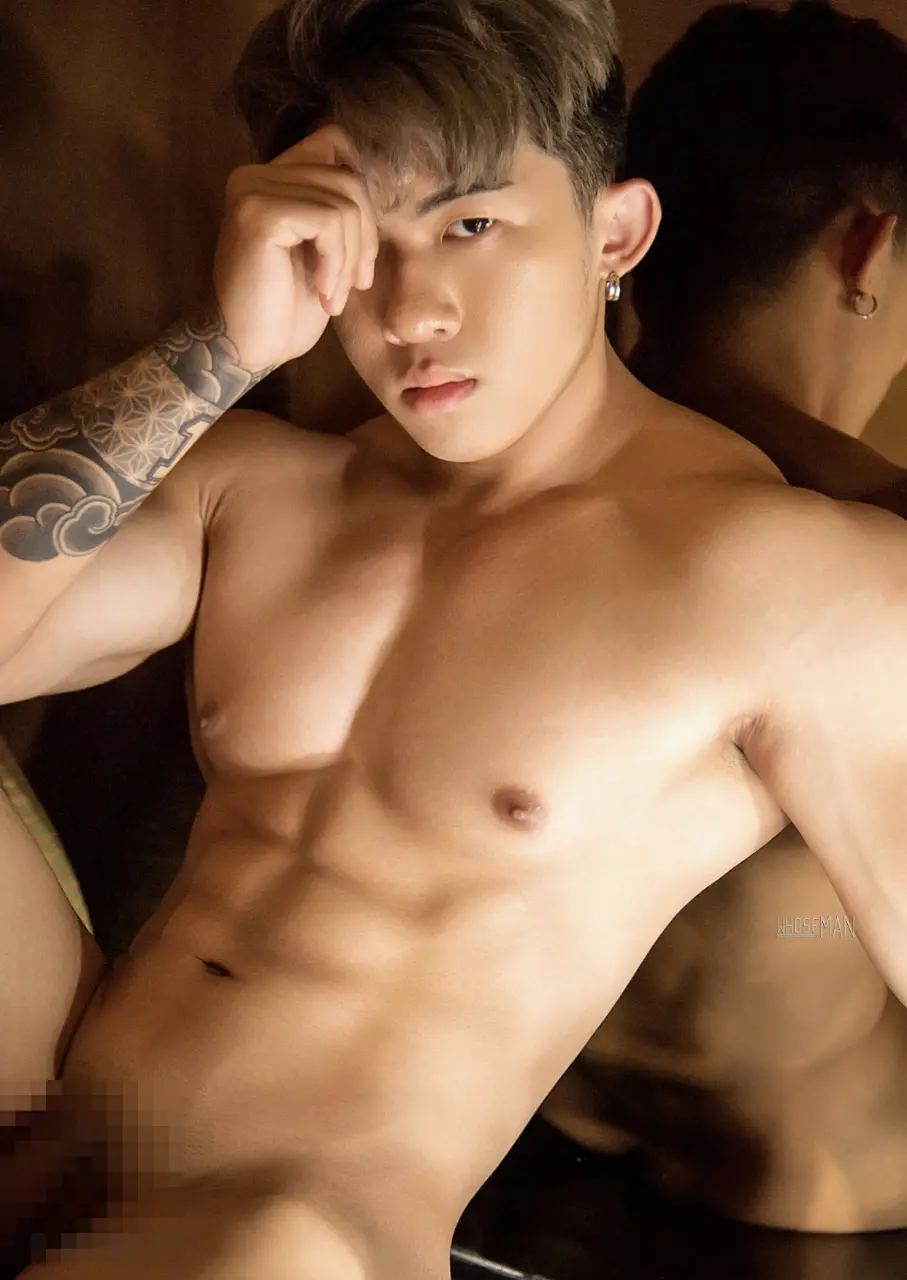 Photobook : WHOSEMAN 176