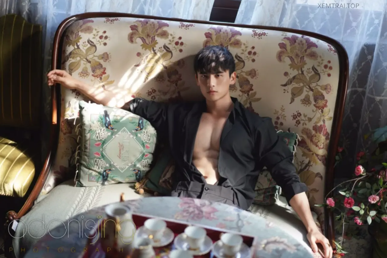 Photobook : GUAN 02 PART 02