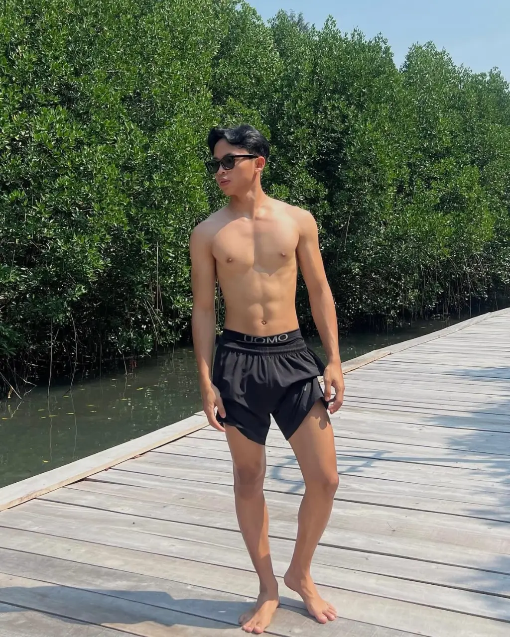 ถอดโชว์เรือนร่าง 2952