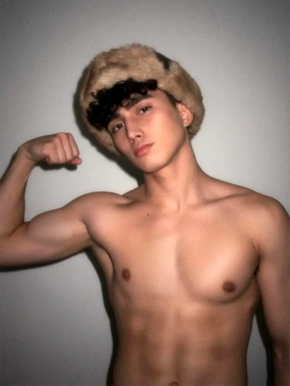 ถอดโชว์เรือนร่าง 2952